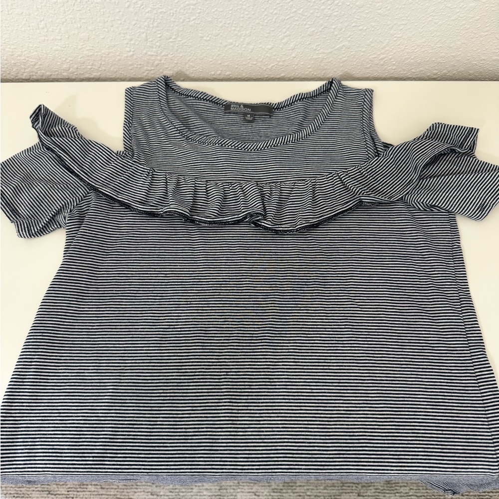 89th & Madison Navy Striped Ruffle Blouse‎
